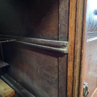 1920'S antique oak Hoosier cabinet