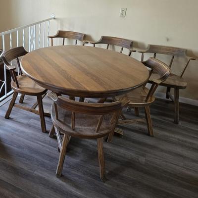 Vintage A. Brandt Ranch Oak Dining room table with 6 chairs and two leaves