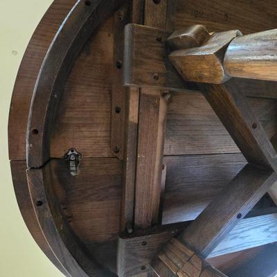 Vintage A. Brandt Ranch Oak Dining room table with 6 chairs and two leaves