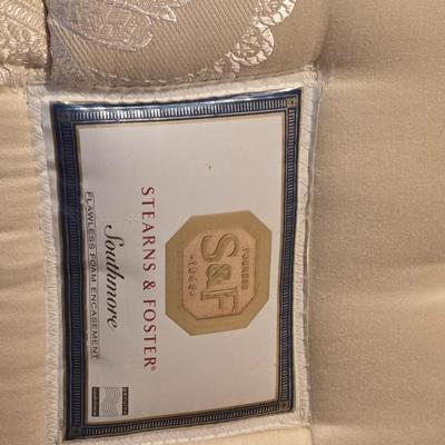 Heywood-Wakefield Full sized bed - Headboard - frame Mattress & Boxsprings