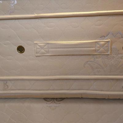 Heywood-Wakefield Full sized bed - Headboard - frame Mattress & Boxsprings