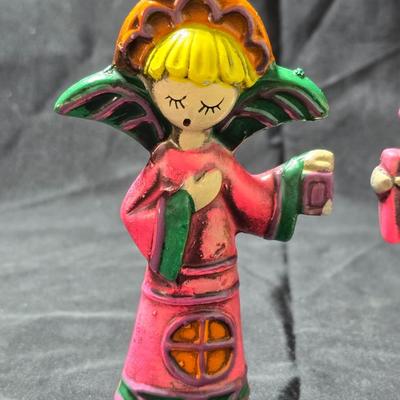 Dickson MCM caroling Christmas angels