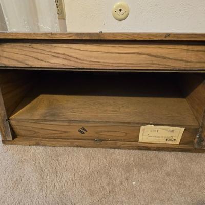 Brandt Ranch Oak vintage magazine stand
