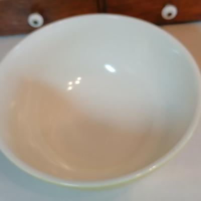 Vintage Pyrex 3 piece Mixing Bowl Set Nos. 401, 402, 404 Yellow, Green, Blue