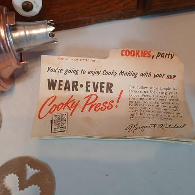 Vintage Nordic Ware Double Rosette and Timbale Iron set and a Vintage Mirro cookie press and decorator set