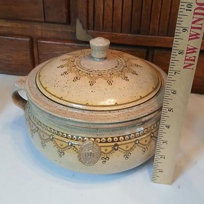 Vintage FEY Studio Art Pottery lidded casserole dish - Out of Platteville, Colorado comes with a Soups, stews, and casseroles book