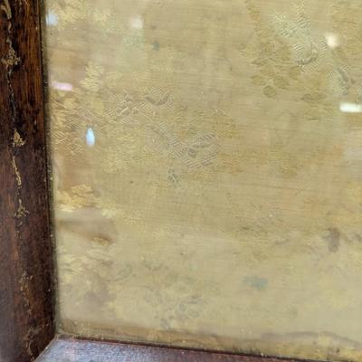 Assortment Of Wall Decor