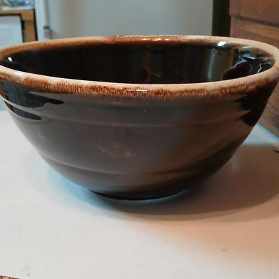 Set of three vintage- Nesting glazed brown stoneware drip edge bowls