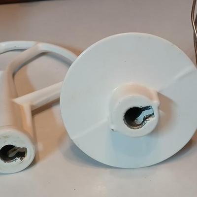 Vintage Hobart KitchenAid bowl-lift stand mixer Model K5SS with three attachments, bowl, and splatter / easy pour topper