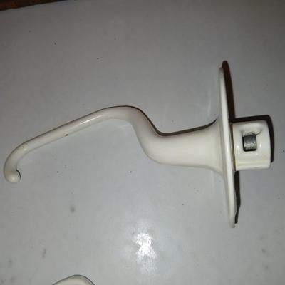 Vintage Hobart KitchenAid bowl-lift stand mixer Model K5SS with three attachments, bowl, and splatter / easy pour topper