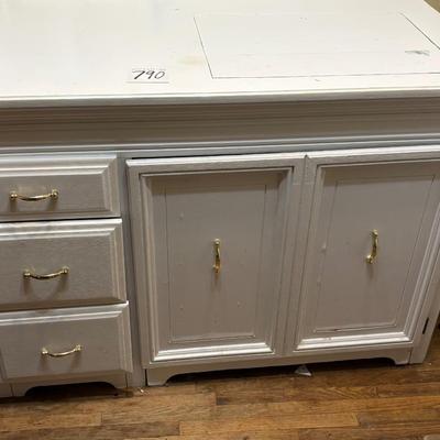 Sewing Machine Cabinet