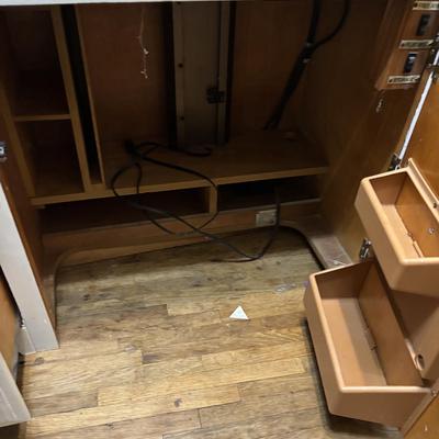 Sewing Machine Cabinet