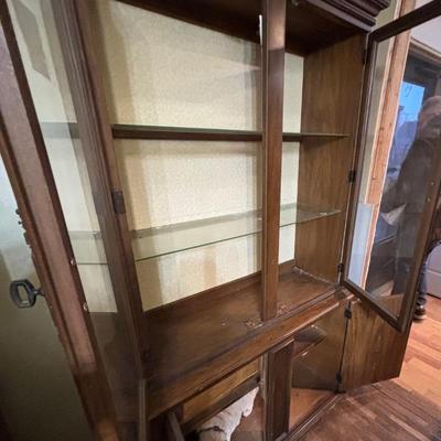 Traditional China Cabinet