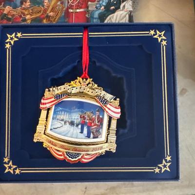 Sale Photo Thumbnail #6: Light Fixtures, Home Decor, Furniture, Purses, Ornaments & more! Pricing is decided by the Auctioneer during the Auction on FB Live @ 7pm - 11/15/25