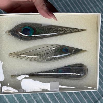 Sale Photo Thumbnail #33: Light Fixtures, Home Decor, Furniture, Purses, Ornaments & more! Pricing is decided by the Auctioneer during the Auction on FB Live @ 7pm - 11/15/25