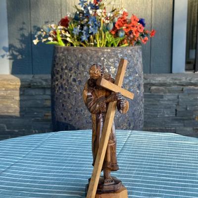 Sale Photo Thumbnail #20: Light Fixtures, Home Decor, Furniture, Purses, Ornaments & more! Pricing is decided by the Auctioneer during the Auction on FB Live @ 7pm - 11/15/25