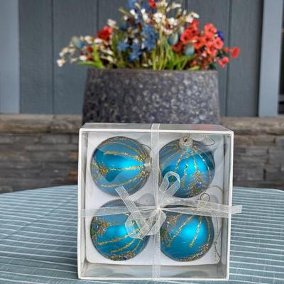 Sale Photo Thumbnail #29: Light Fixtures, Home Decor, Furniture, Purses, Ornaments & more! Pricing is decided by the Auctioneer during the Auction on FB Live @ 7pm - 11/15/25