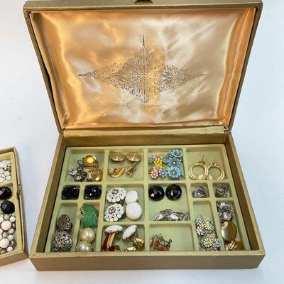 251 Vintage Costume Jewelry Earrings & Pins Sets