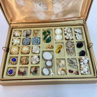 251 Vintage Costume Jewelry Earrings & Pins Sets
