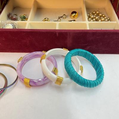 254 Assorted Bracelets, Glass necklace & Bracelet set, clip on earrings