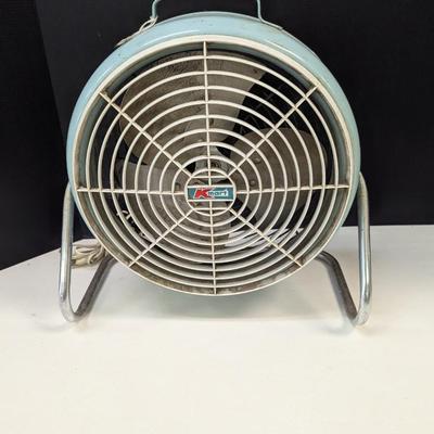 Vintage Kart Baby Blue Fan (Untested)