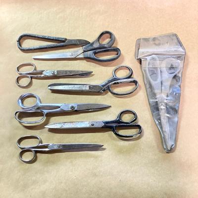 Sale Photo Thumbnail #374