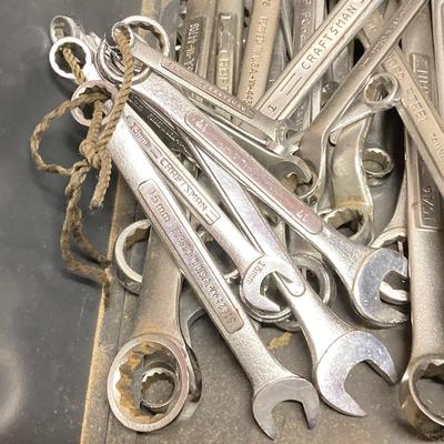 LOT 51: Garage Tool Finds - Craftsman Wrenches, Striking Wrenches, Kobalt, Screwdrivers, Pipe Wrenches and More