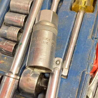 LOT 51: Garage Tool Finds - Craftsman Wrenches, Striking Wrenches, Kobalt, Screwdrivers, Pipe Wrenches and More