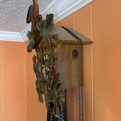 LOT 83: Vintage Cuckoo Clock