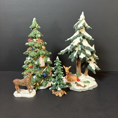 LOT 88: M.J. Hummel Holiday Village Bakery & Christmas Village Acessories