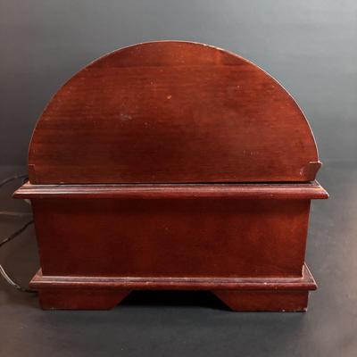 LOT 92: Crosley Music-Wurks The Saxony Metal Disc Music Box