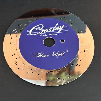 LOT 92: Crosley Music-Wurks The Saxony Metal Disc Music Box