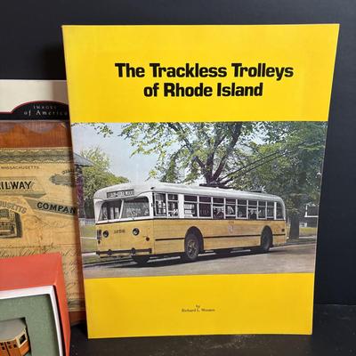 LOT 94: Vintage Putnam's Handy Map Book, Vintage Road Maps, Vintage Railway Share Plaque, HO Scale Boston Elevated Type 5 Streetcar,...