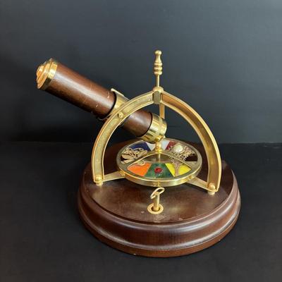 LOT 91: The San Franciso Music Box Company Wood & Brass Moving Kaleidoscope - Works