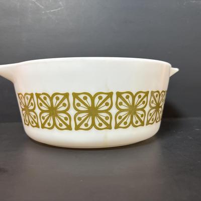 LOT 103: Vintage Pyrex Green Autumn Floral Verde Cinderella Casserole Dishes