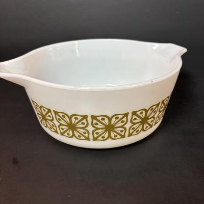 LOT 103: Vintage Pyrex Green Autumn Floral Verde Cinderella Casserole Dishes