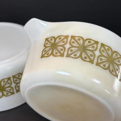 LOT 103: Vintage Pyrex Green Autumn Floral Verde Cinderella Casserole Dishes