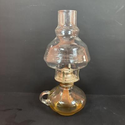 LOT 104: Vintage Oil Lamps & Glass Replacement Chimneys