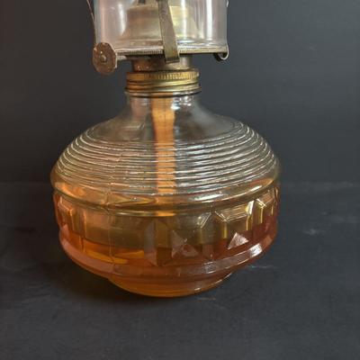LOT 104: Vintage Oil Lamps & Glass Replacement Chimneys