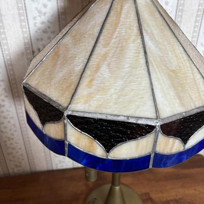 LOT 105: Hand-Crafted Stained Glass Lamp