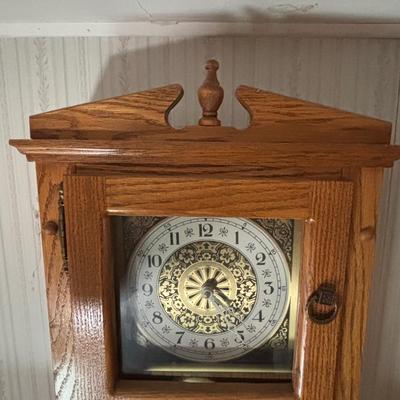 LOT 107: Hand-Crafted Oak Clock