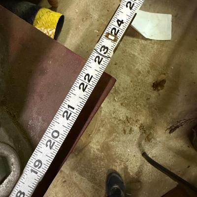 LOT 113 - 8" Bench Grinder w/ Vice - Very Heavy w/ Steel Base