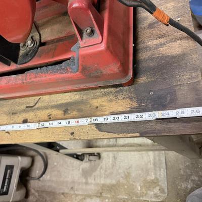 LOT 114 - Milwaukee Heavy- Duty Bench Top Abrasive Cut Off Saw