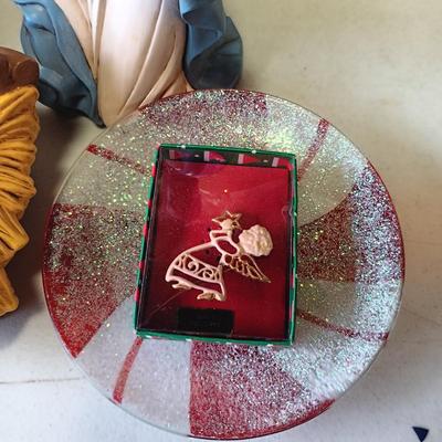 LOT 116: Vintage Bisque Pottery Nativity Figurines, Art Glass Ornaments, Glass Bells & More