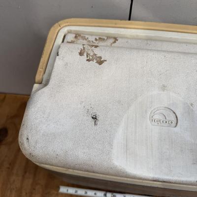 LOT 118 -Cooler Lot - Coleman, Playmate, etc.