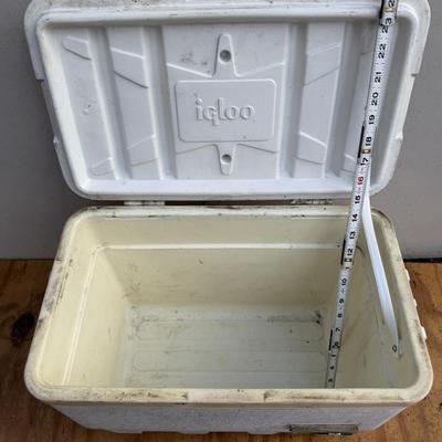 LOT 118 -Cooler Lot - Coleman, Playmate, etc.