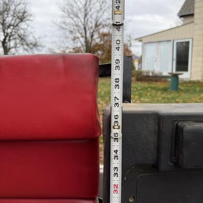 LOT:: 127 - Mechanic Floor Creepers/Stool, Heavy Duty Boston, Mass Jack, small jack -JLP - garage