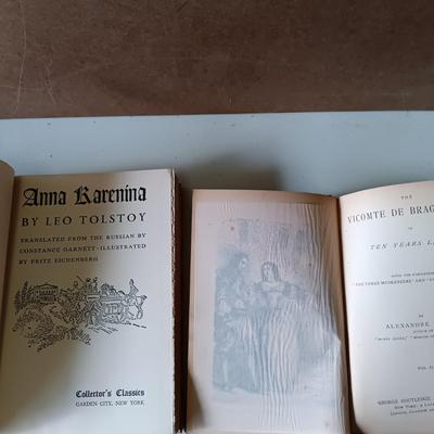 LOT 128: Shakespeare's Works Late 1800s by Crowell & Co with a Selection of Vintage and Antique Novels