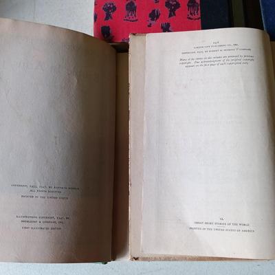 LOT 128: Shakespeare's Works Late 1800s by Crowell & Co with a Selection of Vintage and Antique Novels