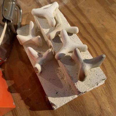 LOT:: 130 - Jen-Kens Kilns w/ accessories JLP - garage